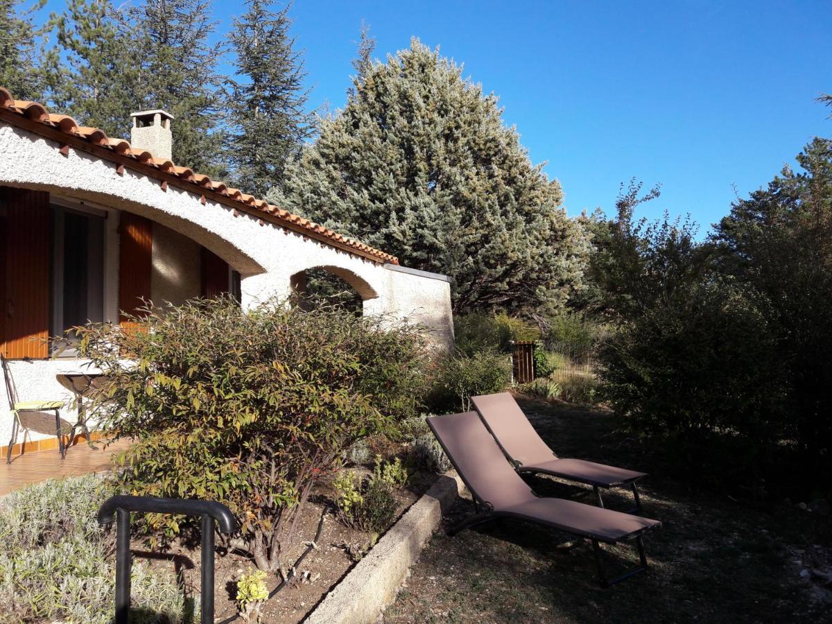 Villa La Lurette Saint-Étienne-les-Orgues Esterno foto